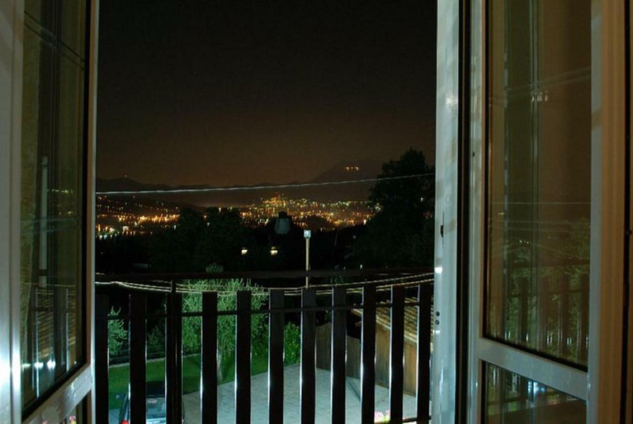 La Casa Sull'Aia,Av Bed and Breakfast Santo Stefano del Sole Exteriör bild