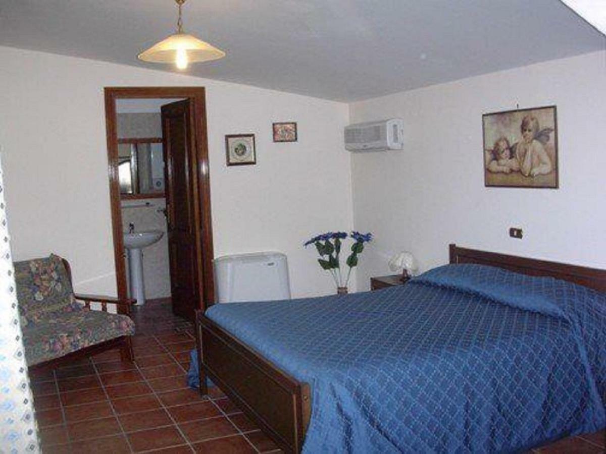 La Casa Sull'Aia,Av Bed and Breakfast Santo Stefano del Sole Exteriör bild