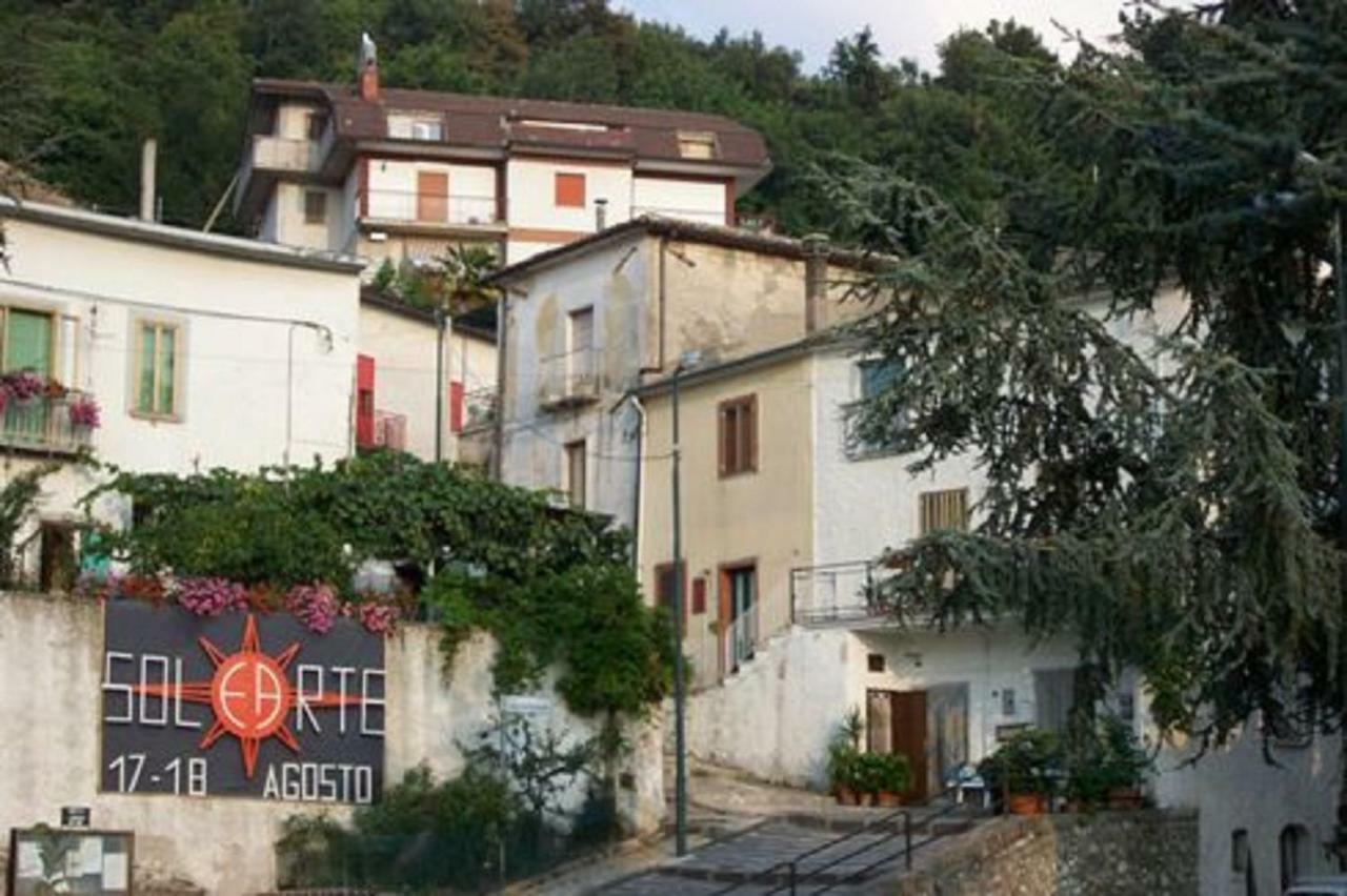 La Casa Sull'Aia,Av Bed and Breakfast Santo Stefano del Sole Exteriör bild